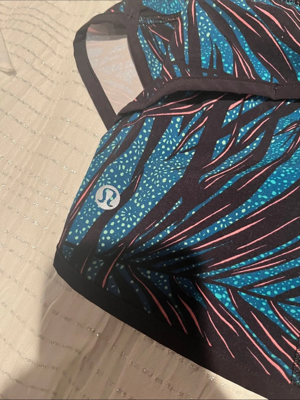 Women's Blue Tropical Print Athletic Shorts